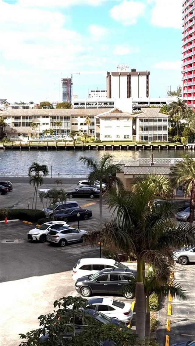 1825 S Ocean Dr, Unit 506, Hallandale Beach, FL 33009 Photo