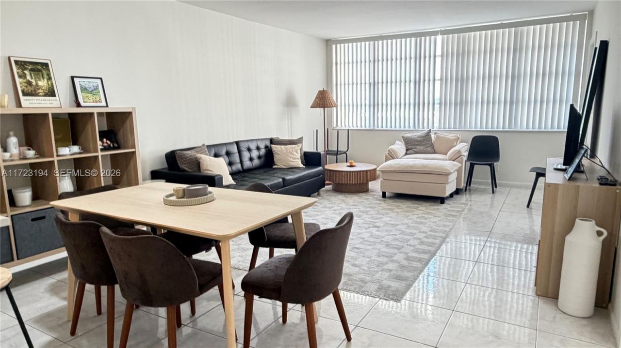 1825 S Ocean Dr, Unit 506, Hallandale Beach, FL 33009 Photo