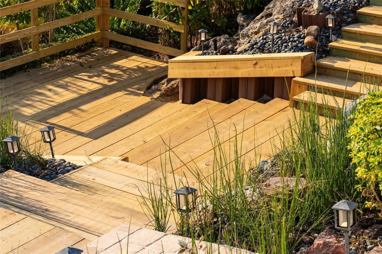 11148 Lane Park Road, Tavares, FL 32778 Photo