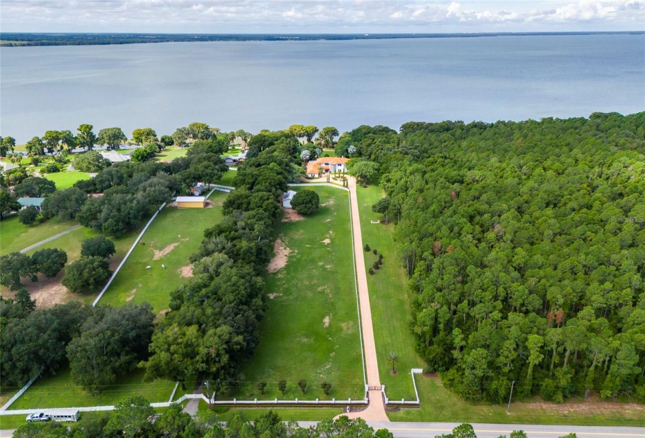 11148 Lane Park Road, Tavares, FL 32778 Photo