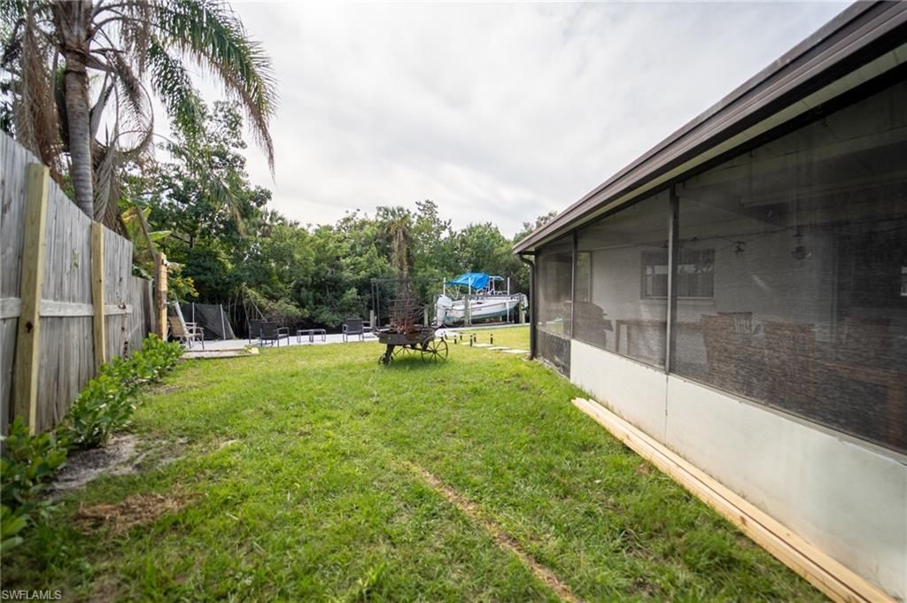 60 Cardinal Dr, North Fort Myers, FL 33917 Photo
