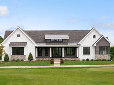 172 Westwood Lane, Wayzata, MN 55391