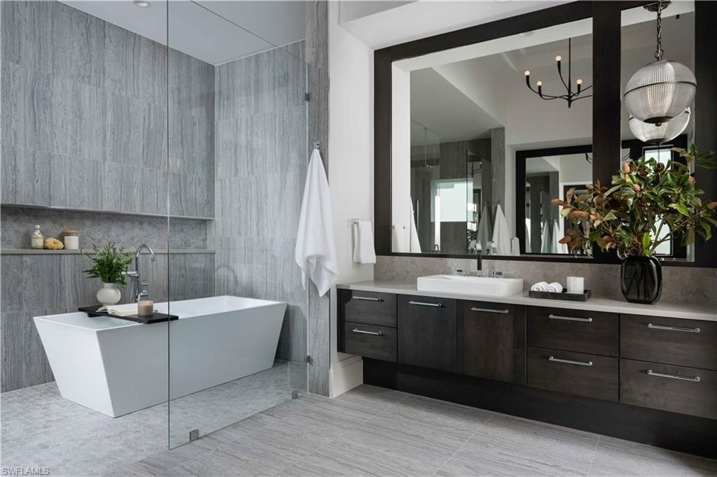 6634 Palisades Ave, Naples, FL 34109 Photo