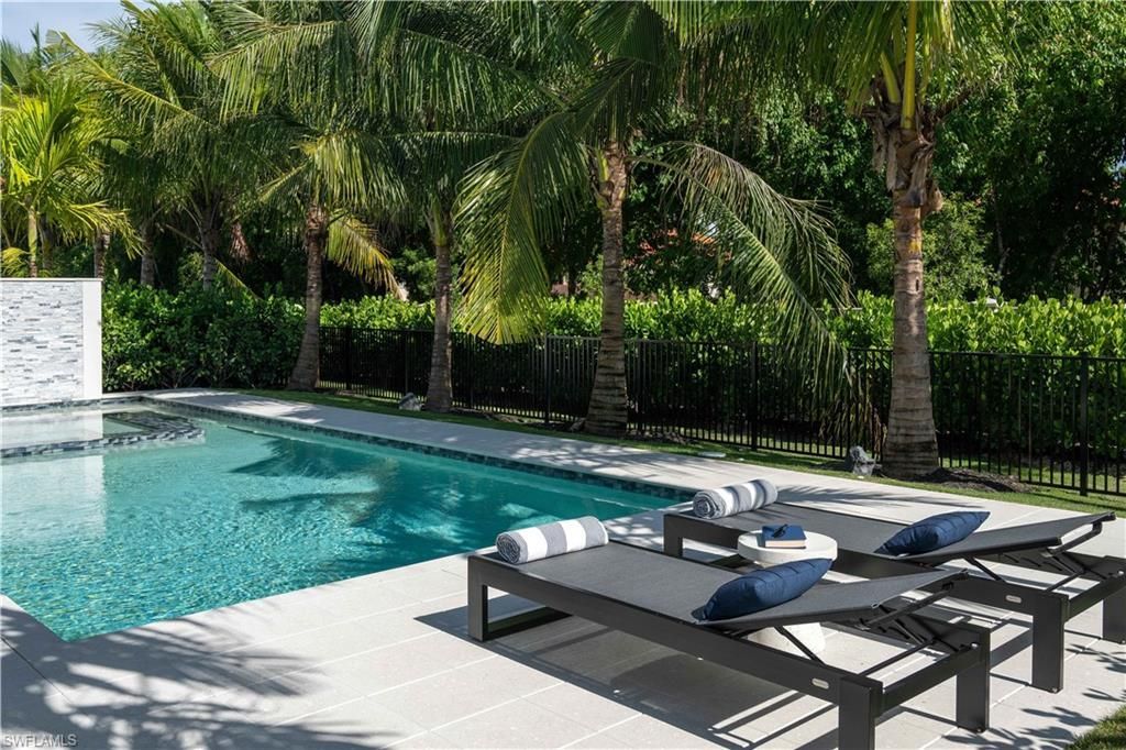 6634 Palisades Ave, Naples, FL 34109 Photo