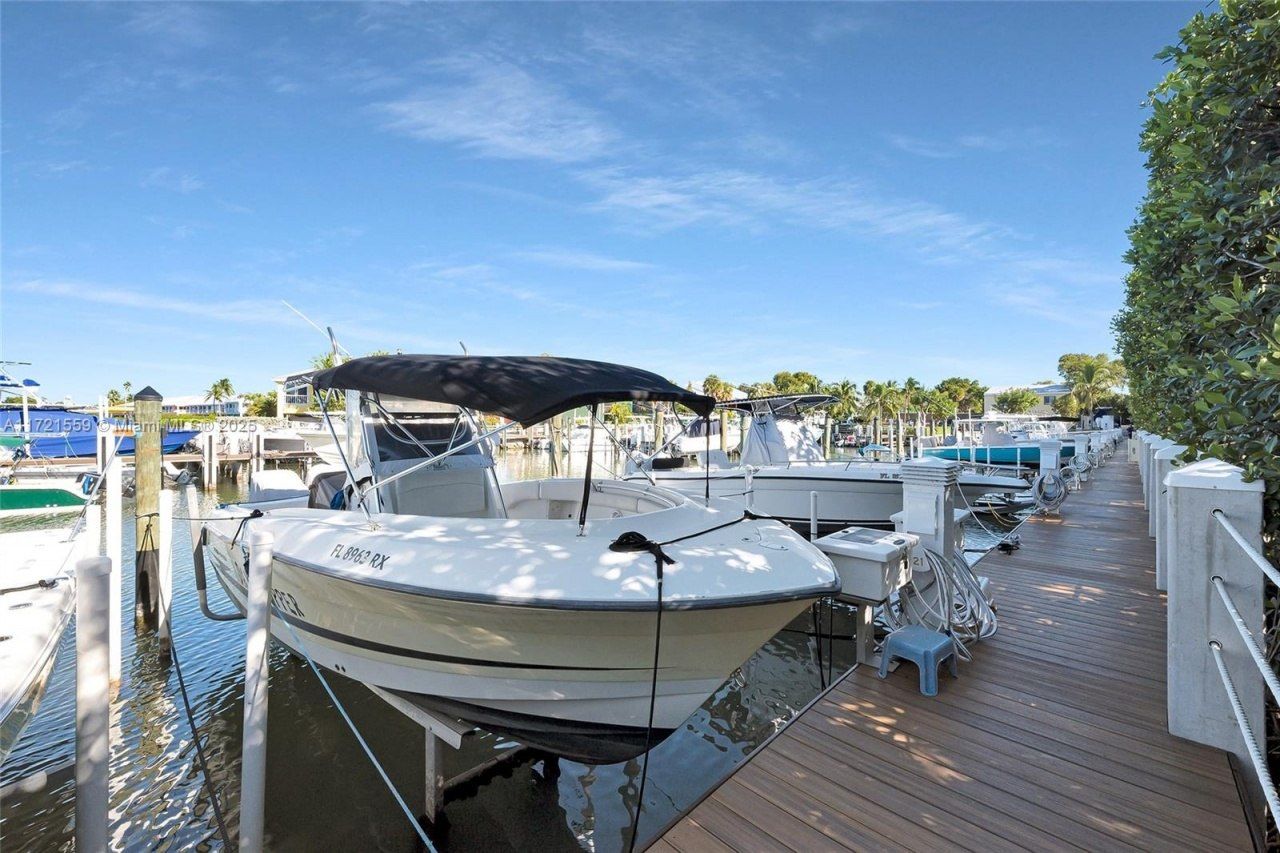 9826 Leeward Ave, Unit 9826, Key Largo, FL 33037 Photo