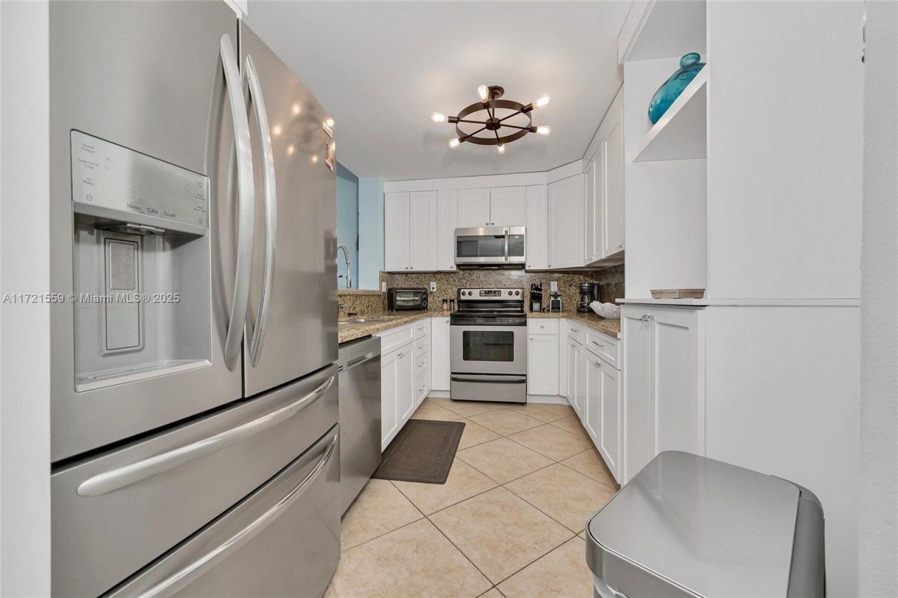 9826 Leeward Ave, Unit 9826, Key Largo, FL 33037 Photo