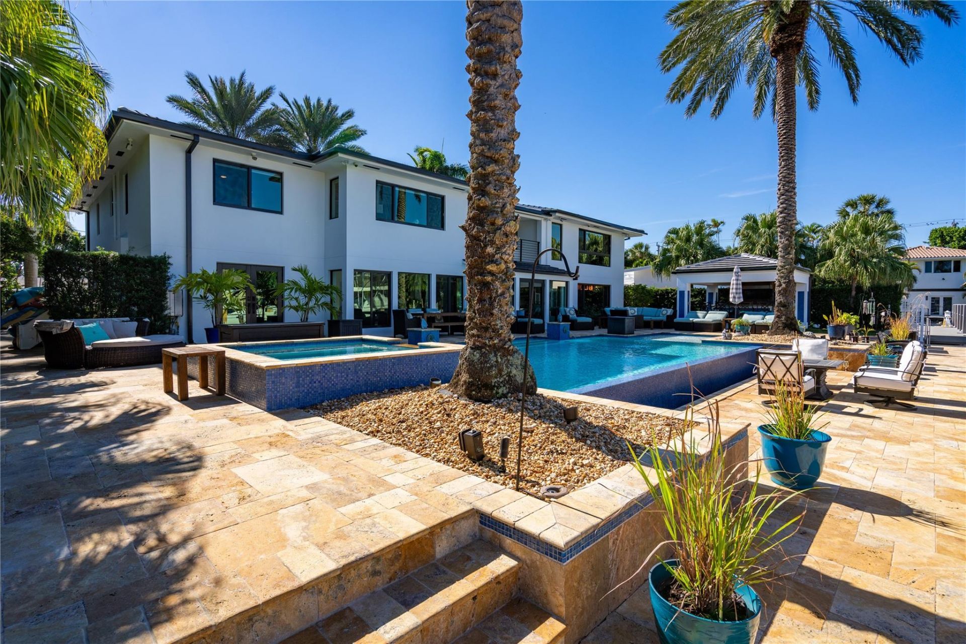 2817 NE 26th Ct, Fort Lauderdale, FL 33306 Photo