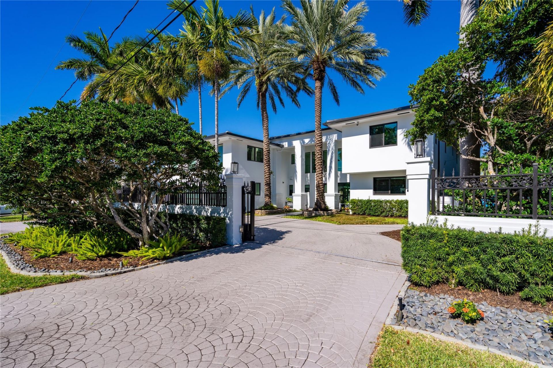 2817 NE 26th Ct, Fort Lauderdale, FL 33306 Photo