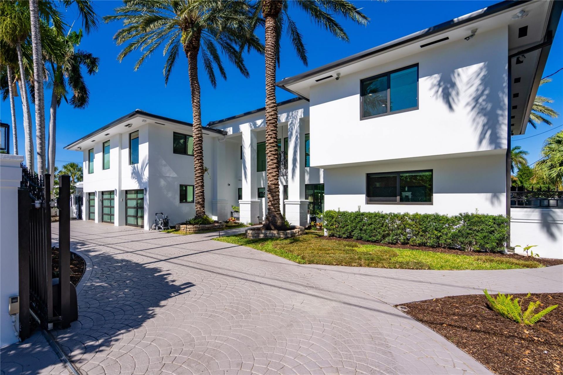 2817 NE 26th Ct, Fort Lauderdale, FL 33306 Photo