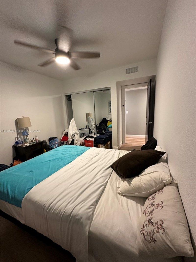 5100 SW 41st St, Unit 328, Pembroke Park, FL 33023 Photo