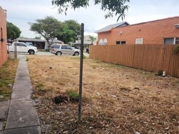 407 N H Street, Lake Worth Beach, FL 33460