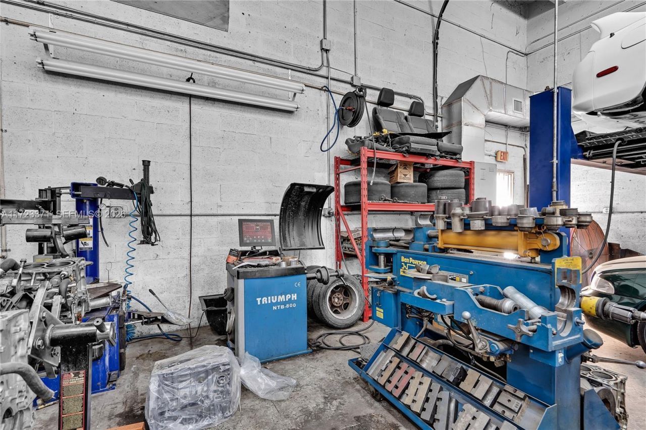 2700 W 79th St, Hialeah, FL 33016 Photo