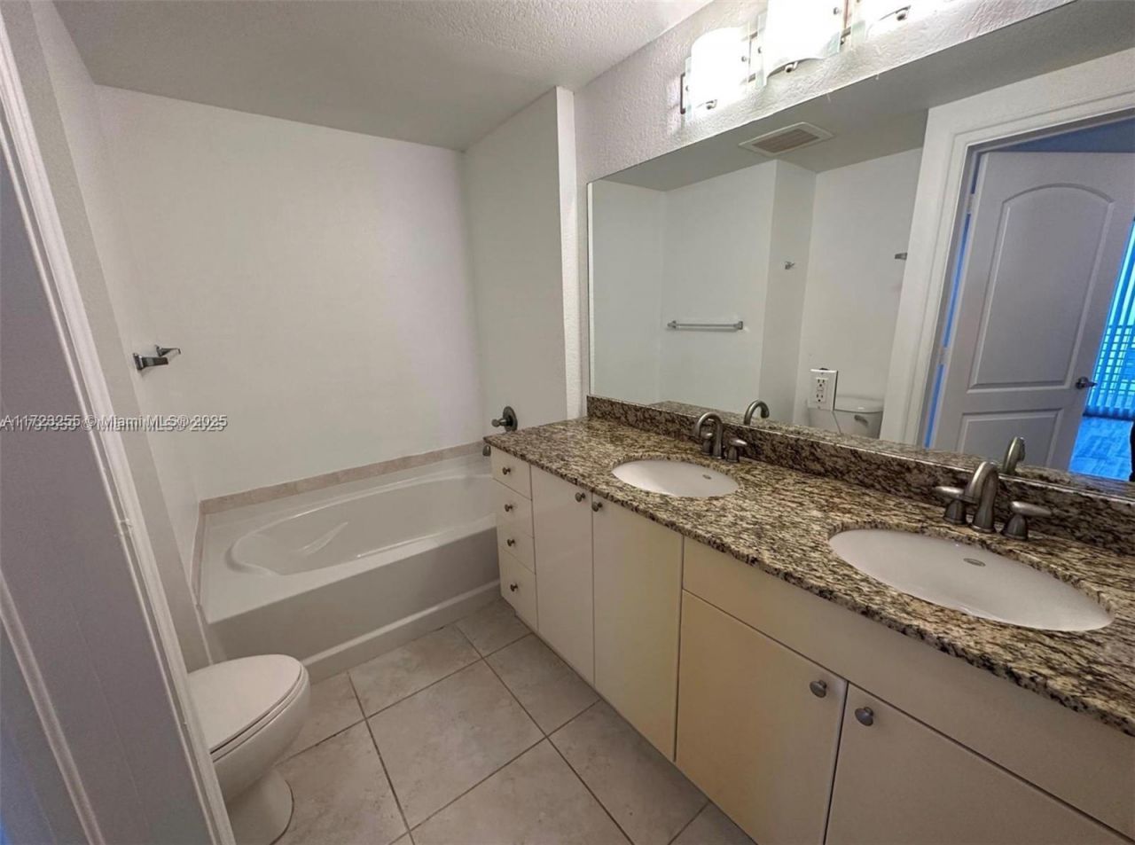 1830 Radius Dr, Unit 810, Hollywood, FL 33020 Photo