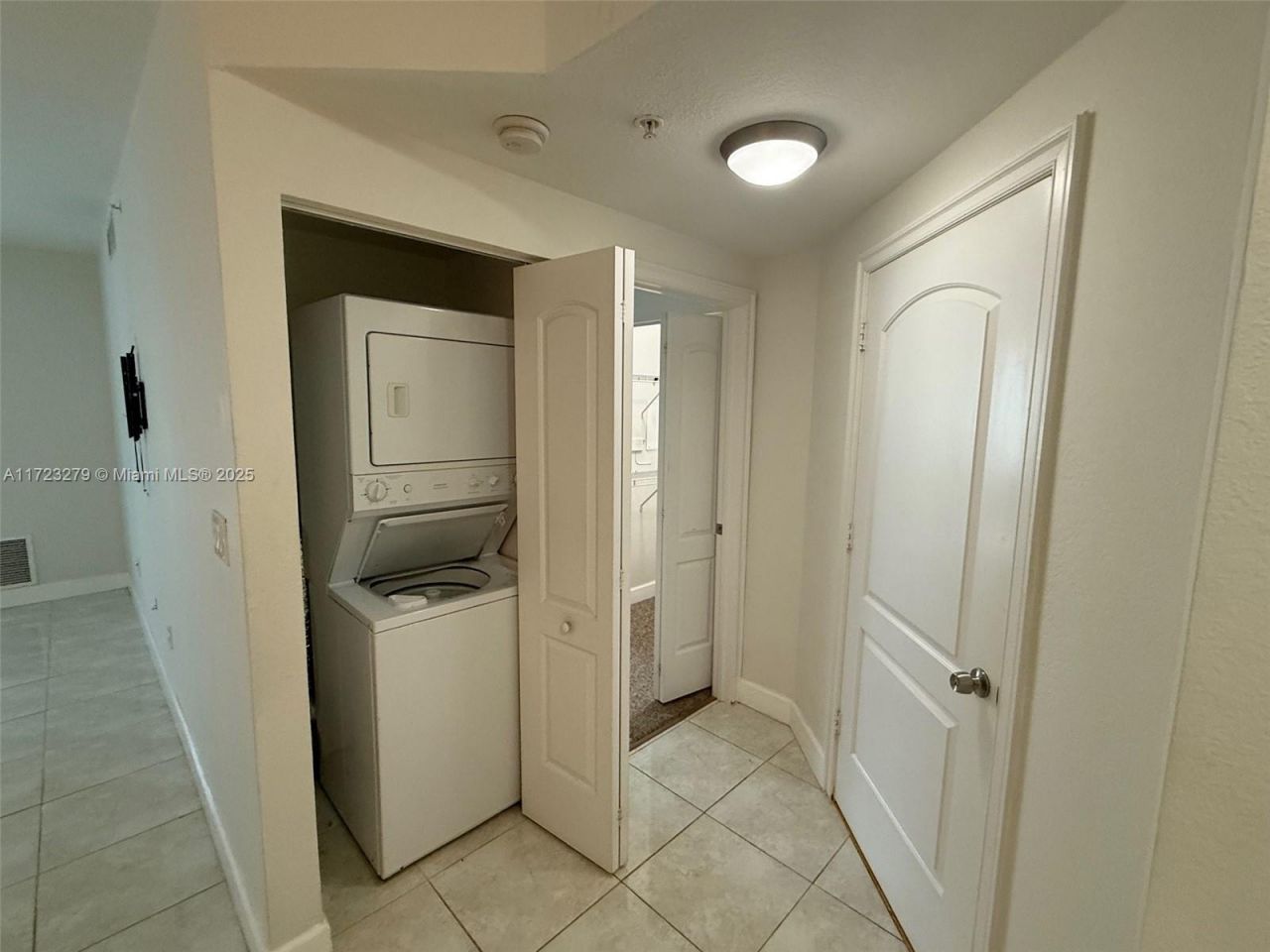 1830 Radius Dr, Unit 421, Hollywood, FL 33020 Photo