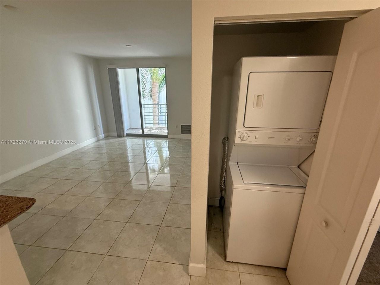 1830 Radius Dr, Unit 421, Hollywood, FL 33020 Photo