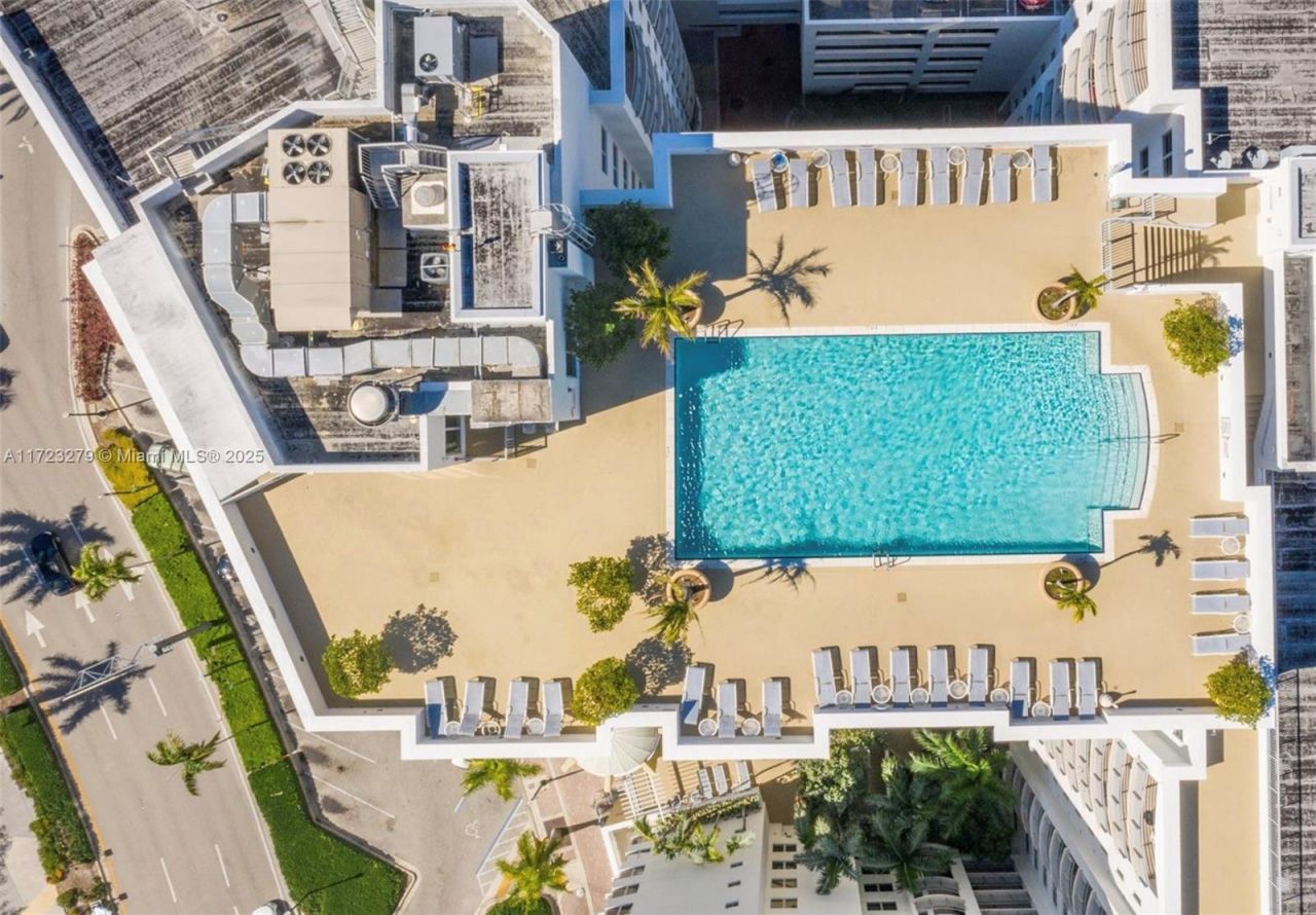 1830 Radius Dr, Unit 421, Hollywood, FL 33020 Photo