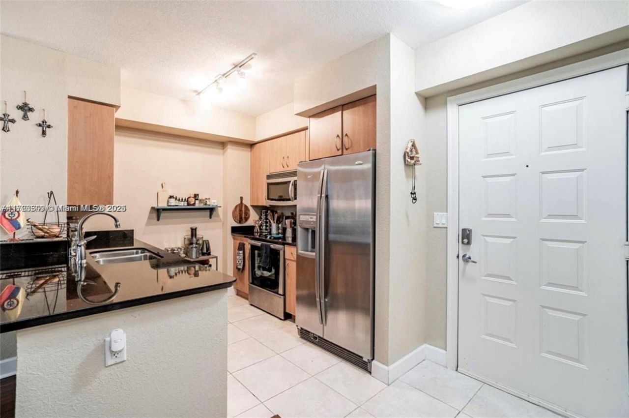 1830 Radius Dr, Unit 516, Hollywood, FL 33020 Photo
