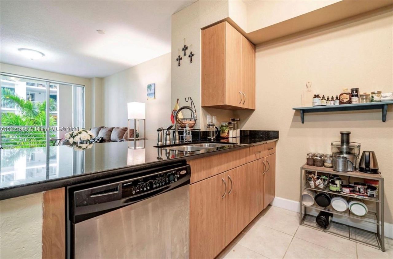 1830 Radius Dr, Unit 516, Hollywood, FL 33020 Photo