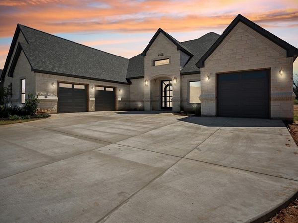 2409 Candlestick Drive, Granbury, TX 76049