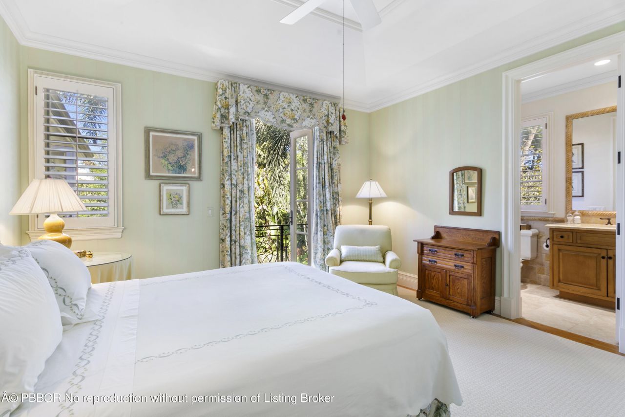 223 Coral Lane, Palm Beach, FL 33480 Photo