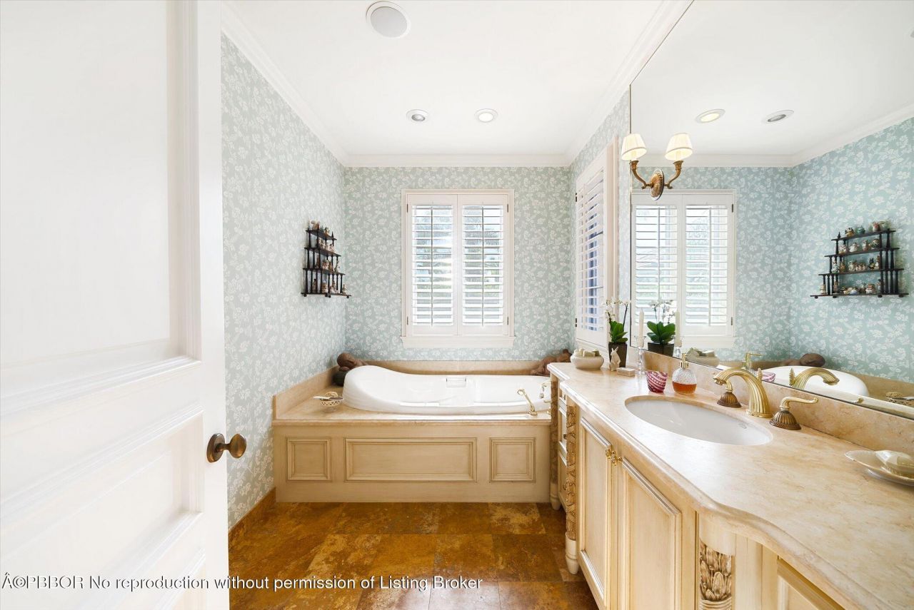 223 Coral Lane, Palm Beach, FL 33480 Photo