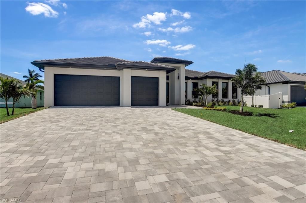 2406 SW 54th Ln, Cape Coral, FL 33914 Photo