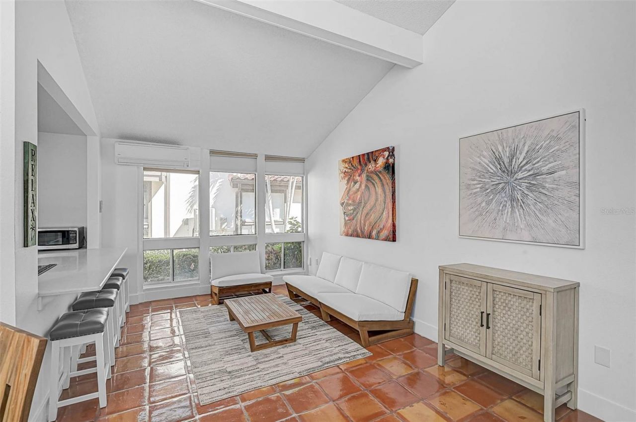 800 S Blvd Of Presidents, Unit 12, Sarasota, FL 34236 Photo