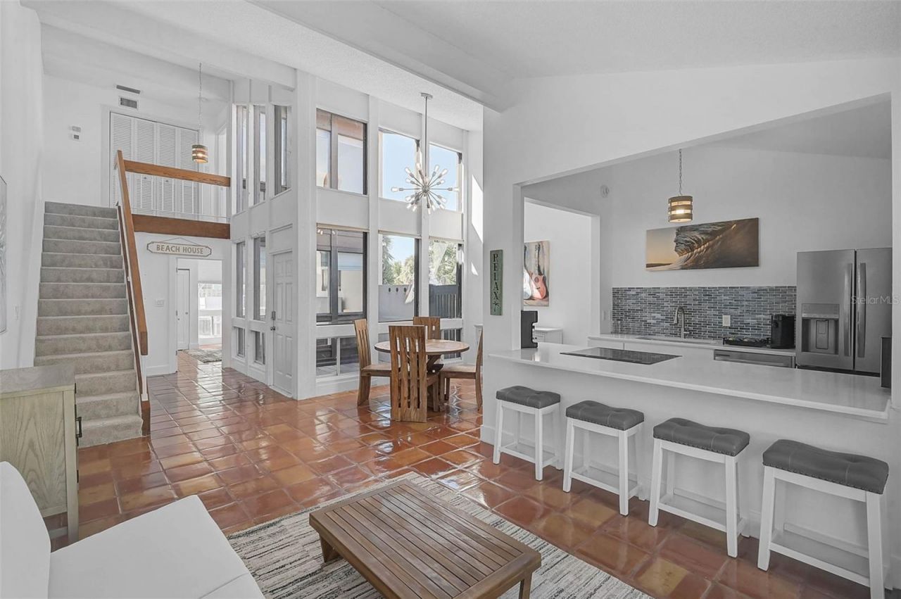 800 S Blvd Of Presidents, Unit 12, Sarasota, FL 34236 Photo