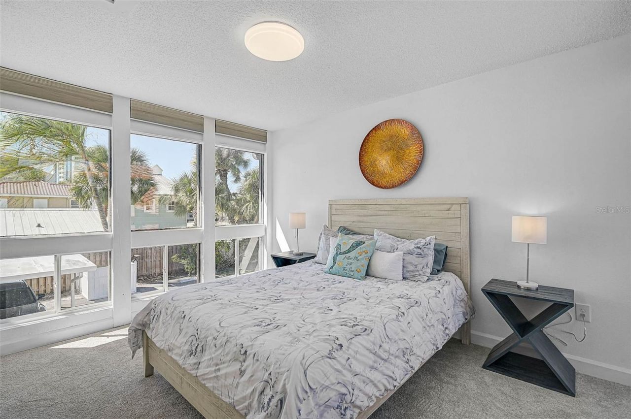 800 S Blvd Of Presidents, Unit 12, Sarasota, FL 34236 Photo