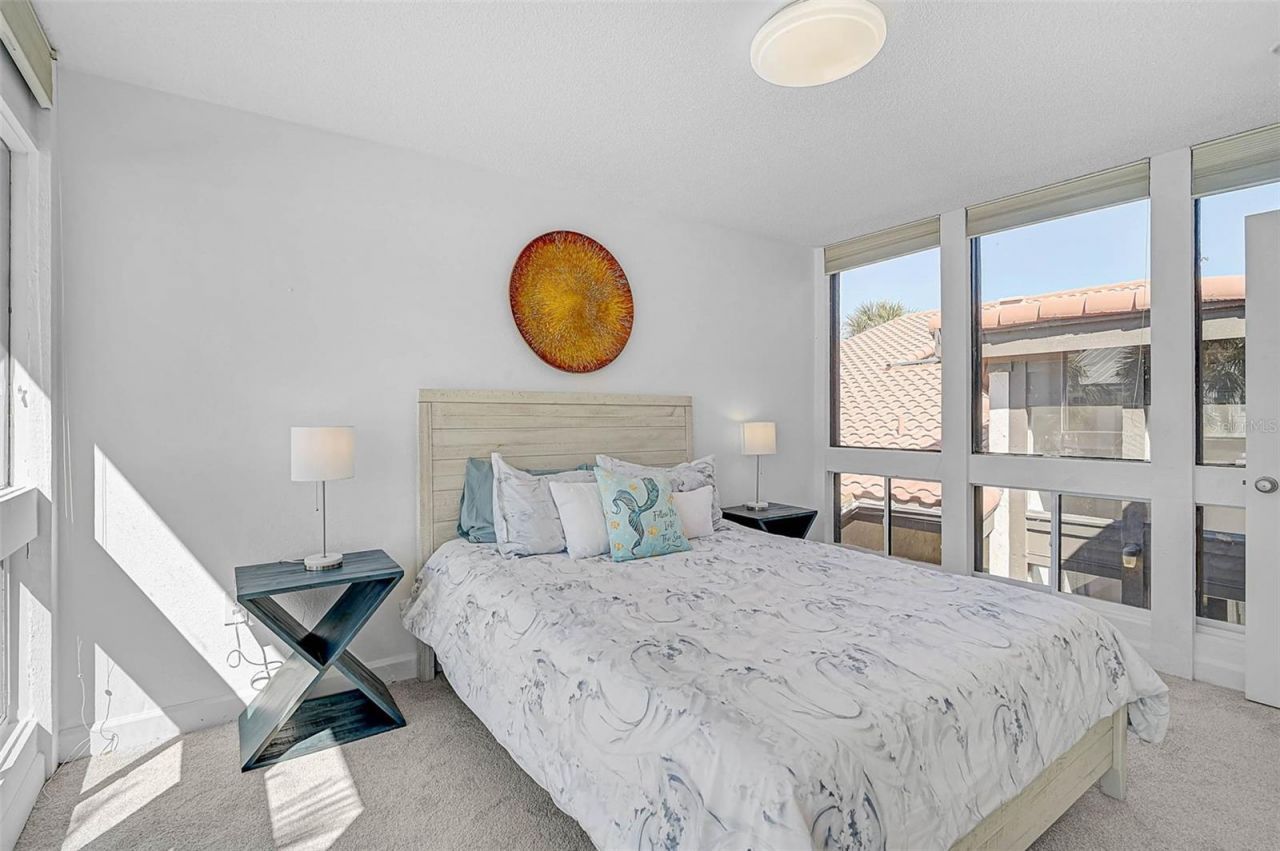 800 S Blvd Of Presidents, Unit 12, Sarasota, FL 34236 Photo