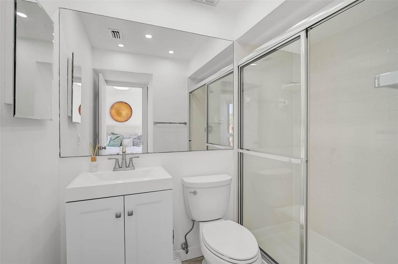 800 S Blvd Of Presidents, Unit 12, Sarasota, FL 34236 Photo