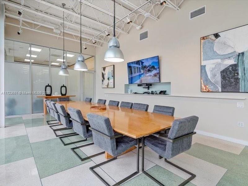 2404 Hollywood Blvd, Hollywood, FL 33020 Photo