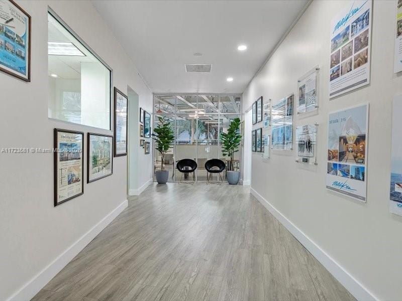 2404 Hollywood Blvd, Hollywood, FL 33020 Photo