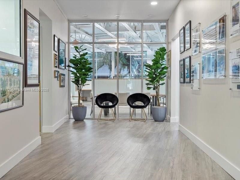 2404 Hollywood Blvd, Hollywood, FL 33020 Photo