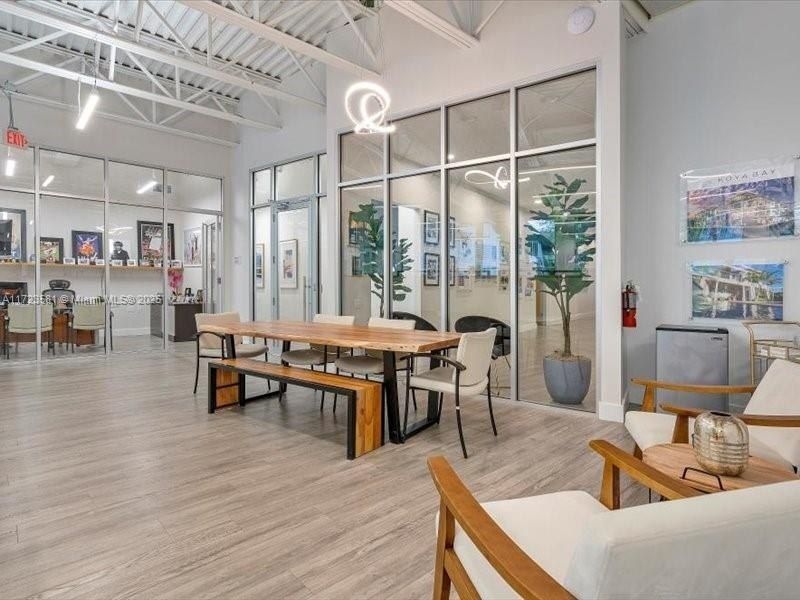 2404 Hollywood Blvd, Hollywood, FL 33020 Photo