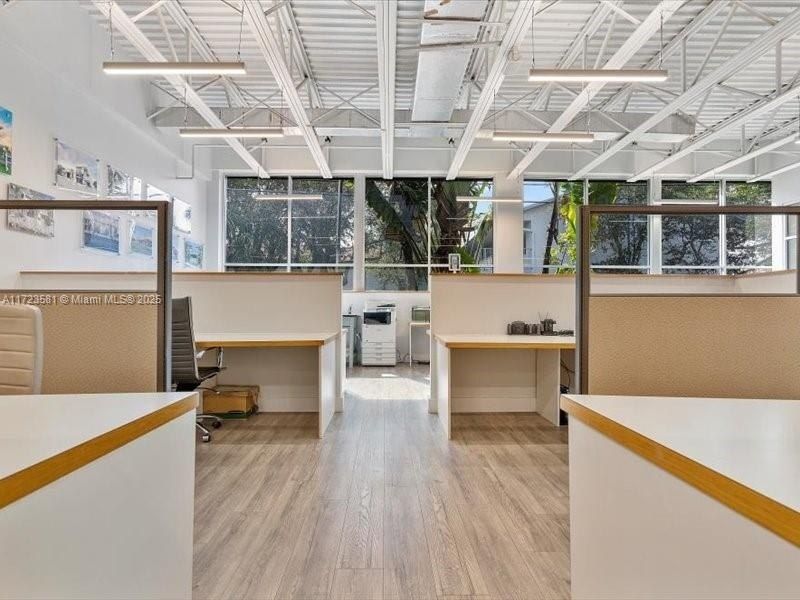 2404 Hollywood Blvd, Hollywood, FL 33020 Photo