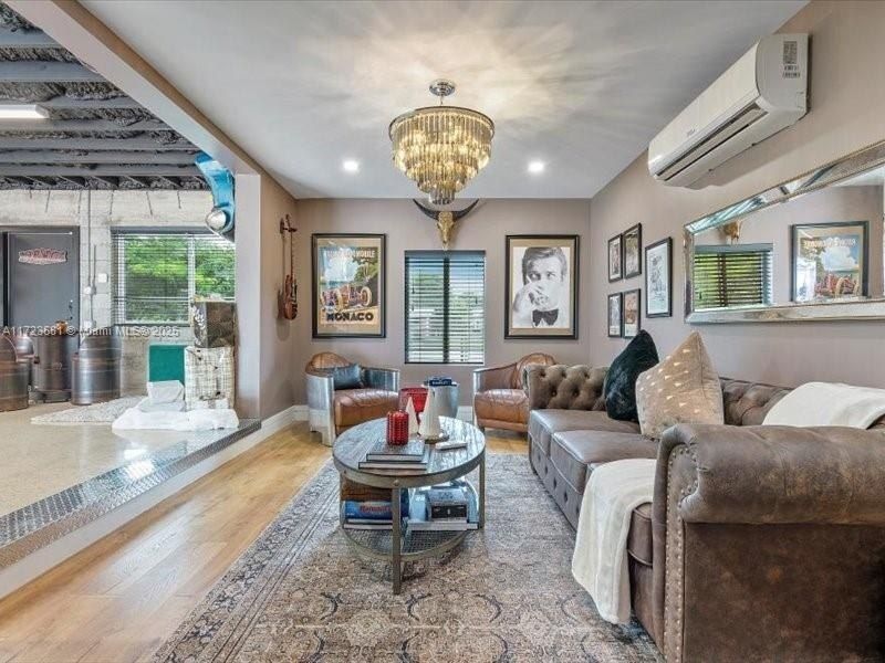 2404 Hollywood Blvd, Hollywood, FL 33020 Photo