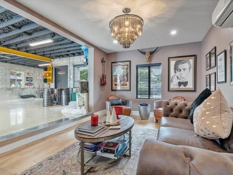 2404 Hollywood Blvd, Hollywood, FL 33020 Photo