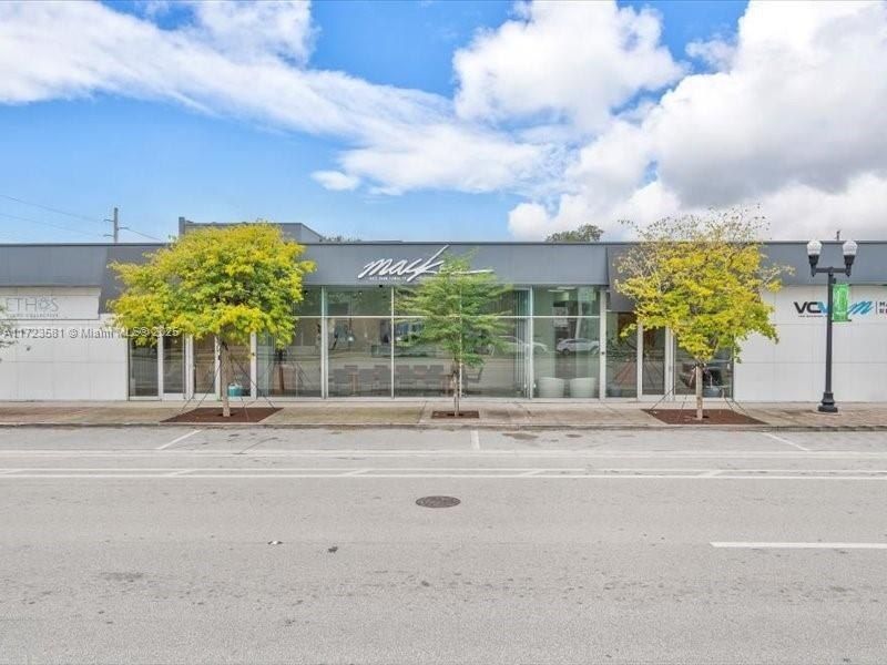 2404 Hollywood Blvd, Hollywood, FL 33020 Photo