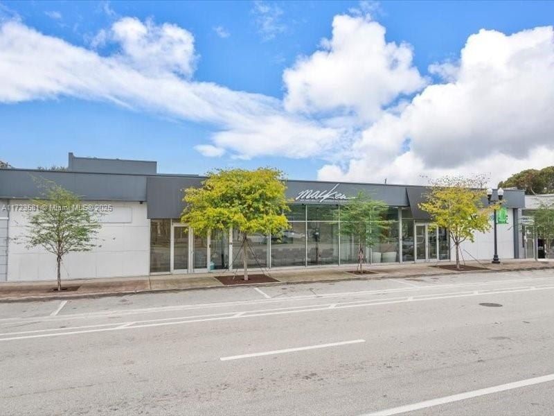 2404 Hollywood Blvd, Hollywood, FL 33020 Photo