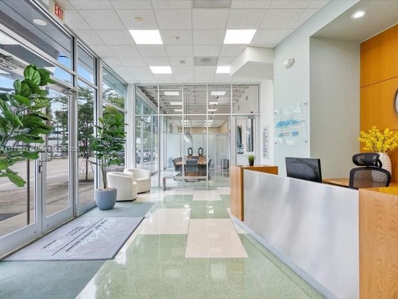 2404 Hollywood Blvd, Hollywood, FL 33020 Photo