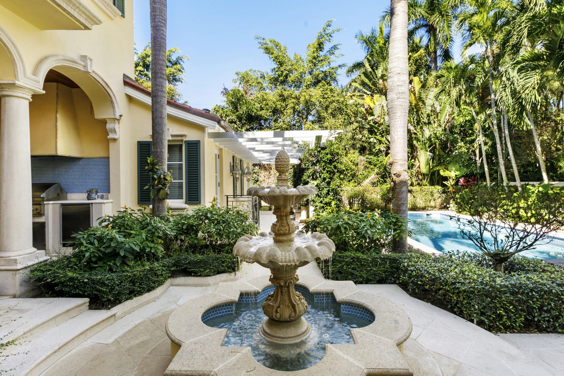 223 Coral Lane, Palm Beach, FL 33480 Photo