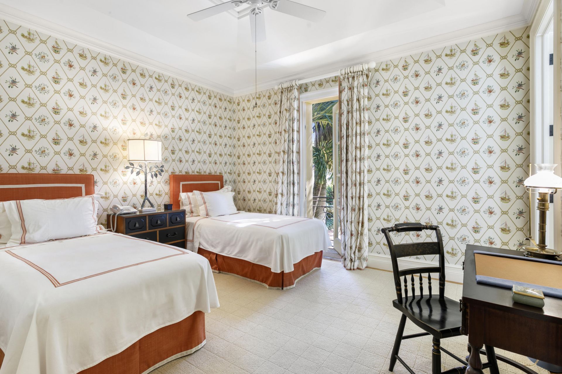 223 Coral Lane, Palm Beach, FL 33480 Photo