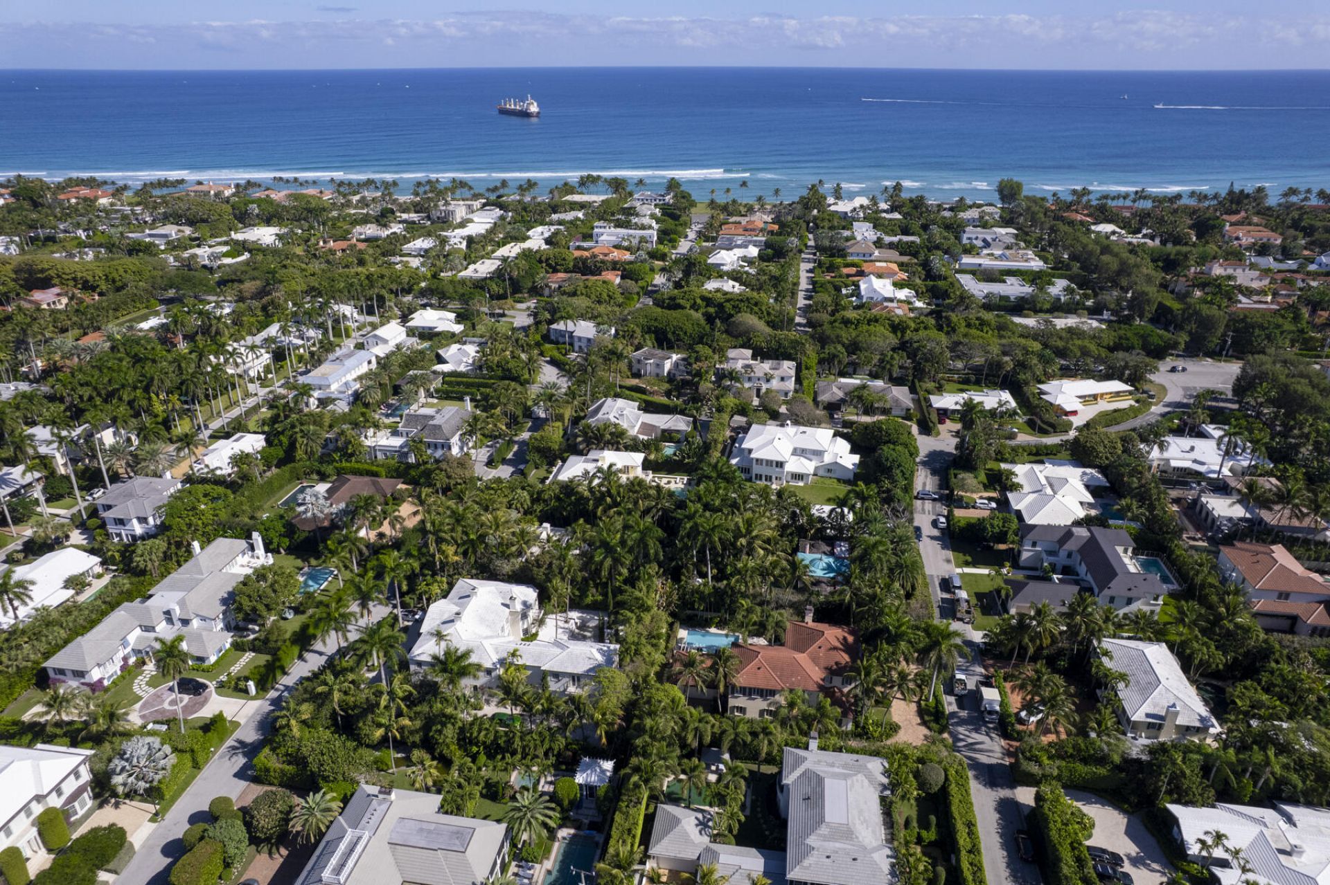 223 Coral Lane, Palm Beach, FL 33480 Photo