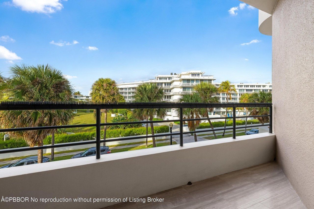 120 Sunset Avenue W, Unit 3A, Palm Beach, FL 33480 Photo