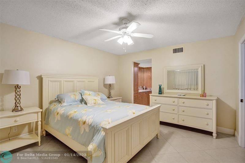 4270 NW 40th Street, Unit 211, Lauderdale Lakes, FL 33319 Photo