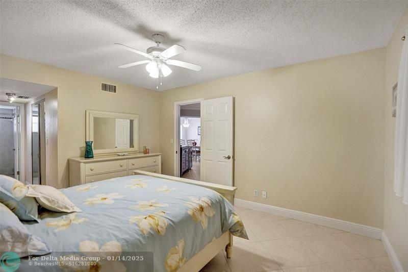 4270 NW 40th Street, Unit 211, Lauderdale Lakes, FL 33319 Photo