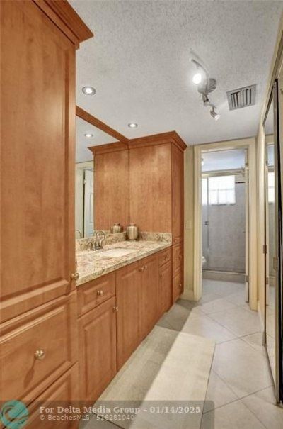 4270 NW 40th Street, Unit 211, Lauderdale Lakes, FL 33319 Photo