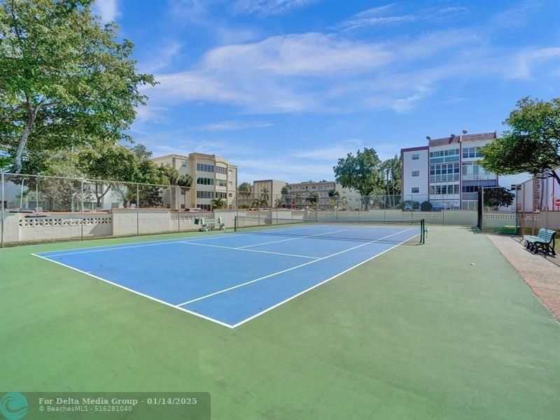 4270 NW 40th Street, Unit 211, Lauderdale Lakes, FL 33319 Photo