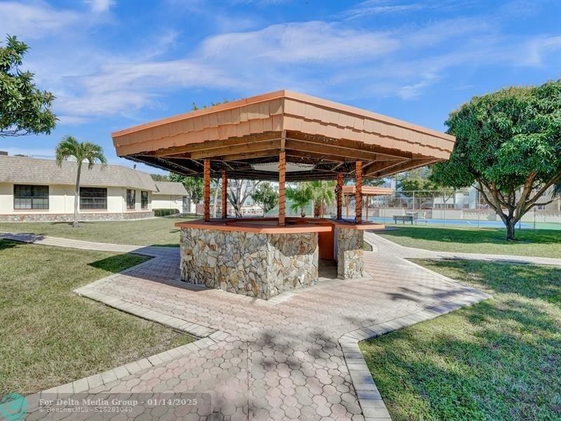 4270 NW 40th Street, Unit 211, Lauderdale Lakes, FL 33319 Photo